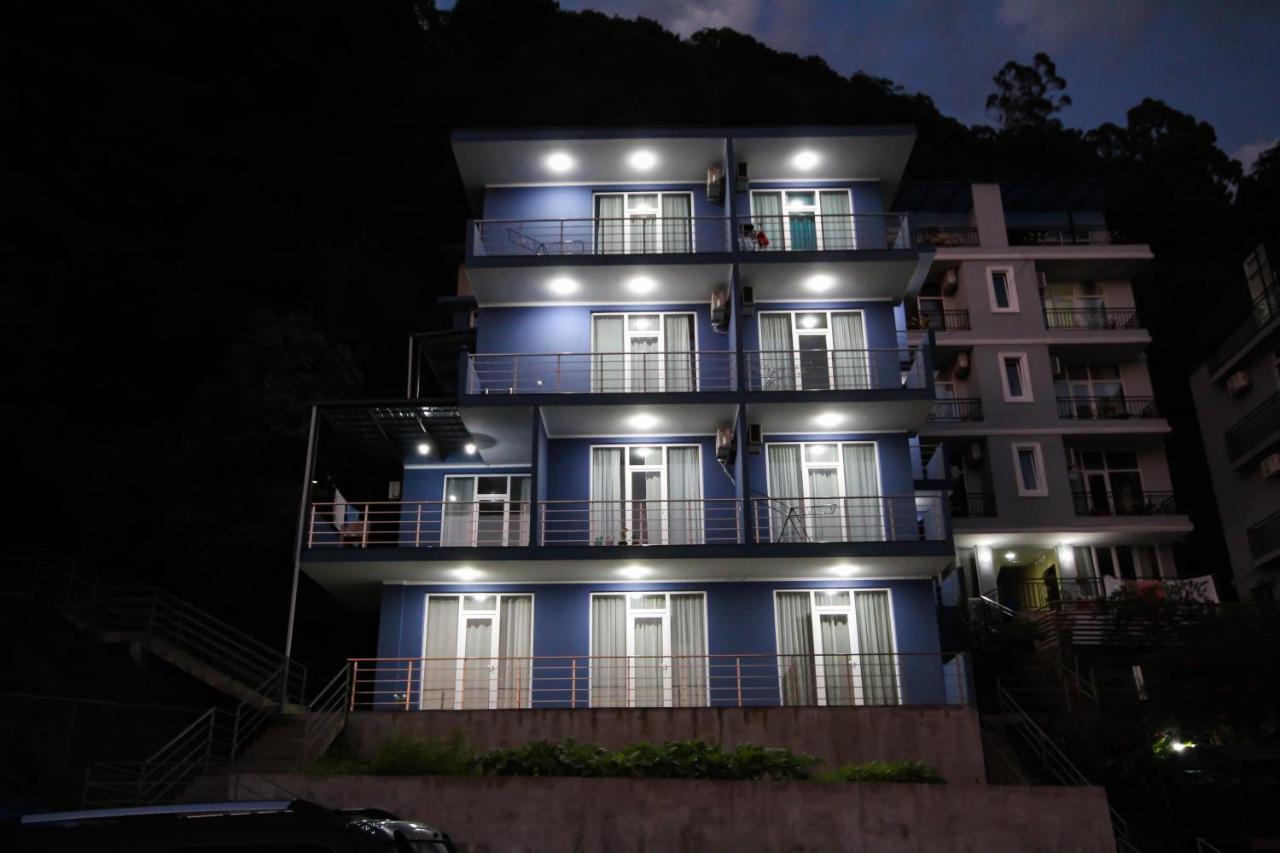 Guest House 99 Batumi Exterior foto
