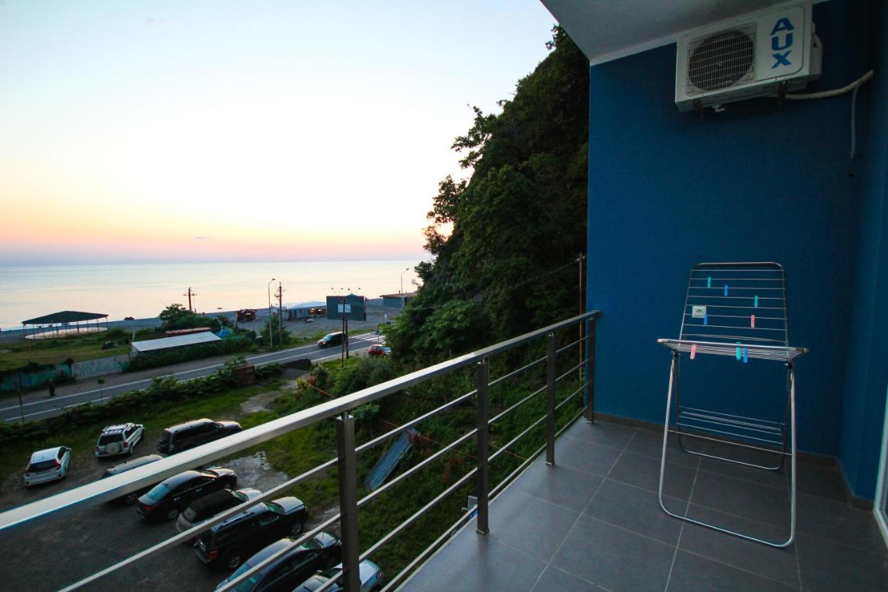Guest House 99 Batumi Exterior foto