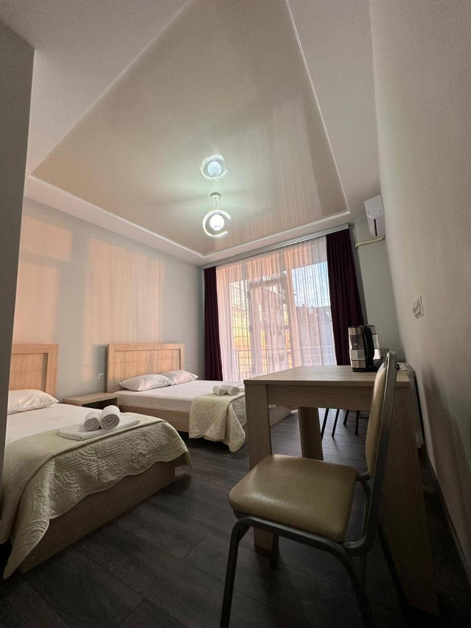Guest House 99 Batumi Exterior foto